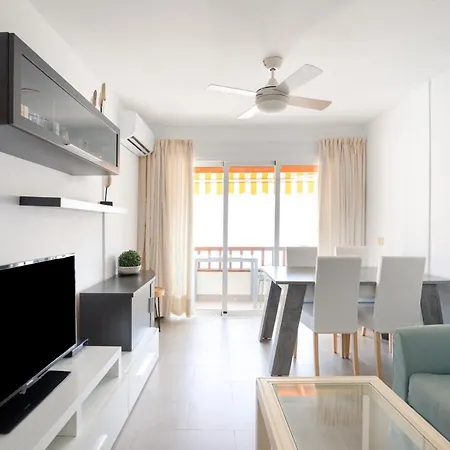 Apartment Homeforguest Con Piscina A 50m Del Mar En La Caleta *