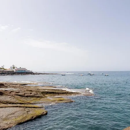 Homeforguest Con Piscina A 50m Del Mar En La Caleta *