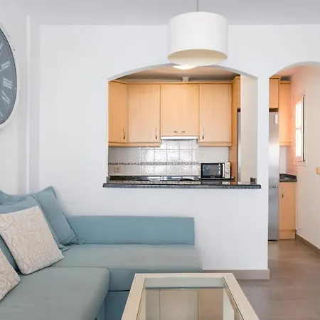 Homeforguest Con Piscina A 50m Del Mar En La Caleta Appartement