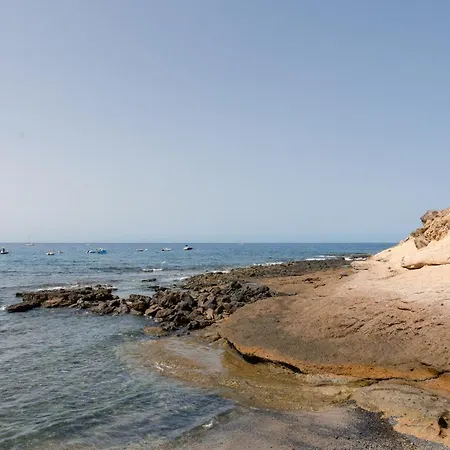 Homeforguest Con Piscina A 50m Del Mar En La Caleta Apartmán *