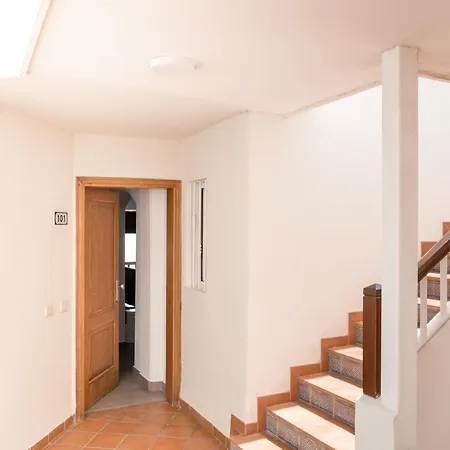 Homeforguest Con Piscina A 50m Del Mar En La Caleta Apartmán *